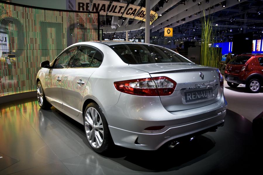  Renault Fluence 2010 года  (фото 43 из 146)